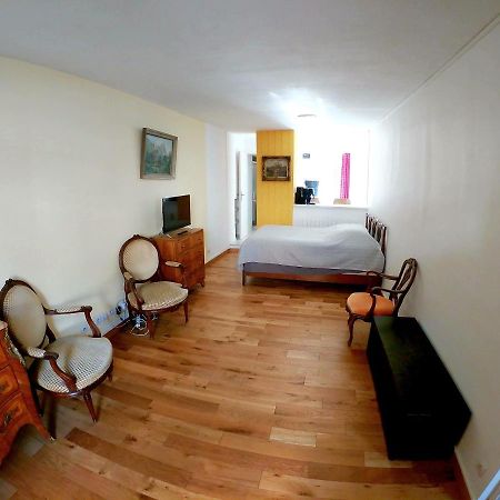 Appartement En Plein Coeur De Milly-La-Foret Exterior foto